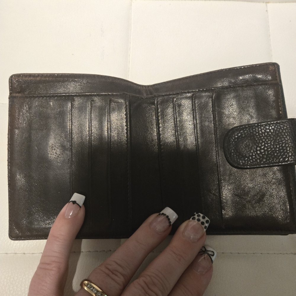 Chanel Caviar Leather Wallet - Picture 2 of 16